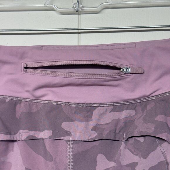 Lululemon Women’s Speed Up Shorts Brief lined Pink Camo Size 6 GUC - Picture 7 of 9